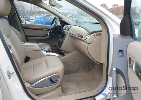 2012 Mercedes-Benz R 350 4Matic z USA, uszkodzony, nr VIN 4JGCB5HE9CA142376